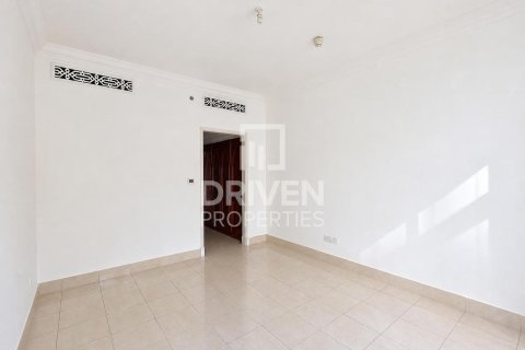Apartment in Downtown Dubai (Downtown Burj Dubai), Dubai 1 bedroom, 100.52 sq.m. № 134255 - photo 12