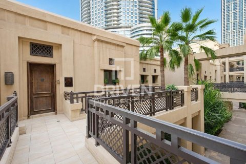 Apartment in Downtown Dubai (Downtown Burj Dubai), Dubai 1 bedroom, 100.52 sq.m. № 134255 - photo 2
