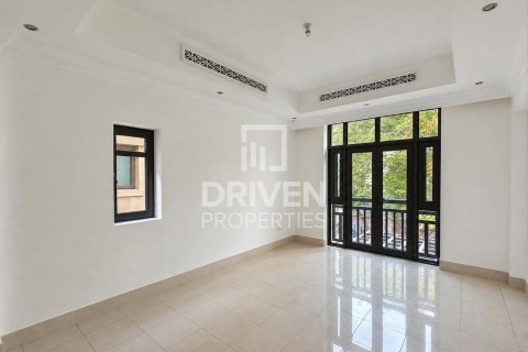 Apartment in Downtown Dubai (Downtown Burj Dubai), Dubai 1 bedroom, 100.52 sq.m. № 134255 - photo 16