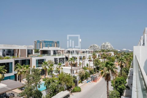 Townhouse in Al Barari, Dubai 4 bedrooms, 180.23 sq.m. № 134258 - photo 4