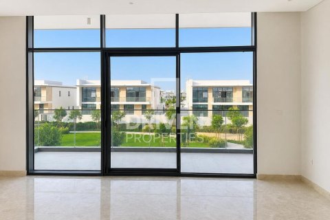 Villa in District 11, Mohammed Bin Rashid City, Dubai 5 bedrooms, 955.32 sq.m. № 143135 - photo 6