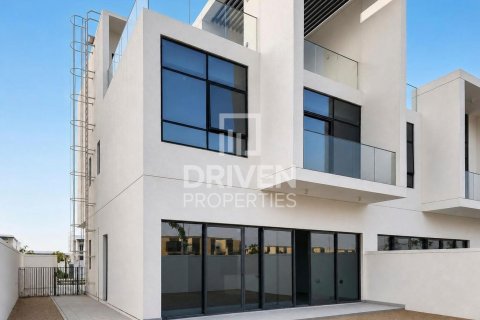 Townhouse in District 11, Mohammed Bin Rashid City, Dubai 4 bedrooms, 550.17 sq.m. № 143143 - photo 14