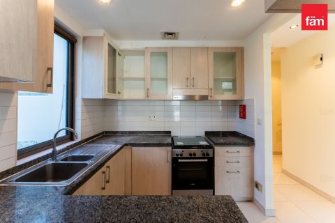 Villa in Reem, Dubai 3 bedrooms, 281.3 sq.m. № 67462 - photo 7