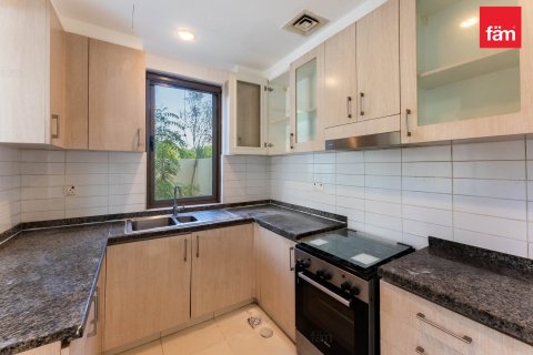 Villa in Reem, Dubai 3 bedrooms, 281.3 sq.m. № 67462 - photo 8