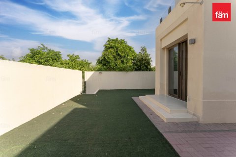 Villa in Reem, Dubai 3 bedrooms, 281.3 sq.m. № 67462 - photo 23