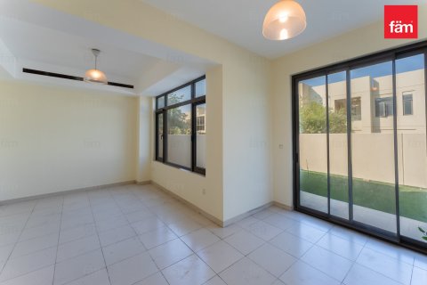 Villa in Reem, Dubai 3 bedrooms, 281.3 sq.m. № 67462 - photo 5