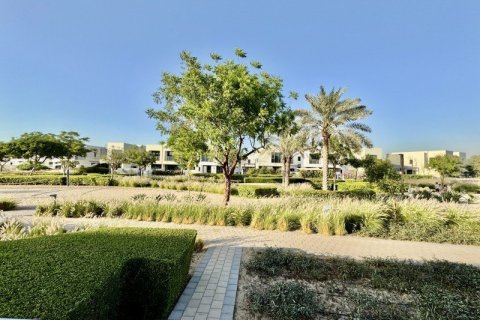 Villa in Dubai Hills Estate, Dubai 4 bedrooms, 279 sq.m. № 101182 - photo 13