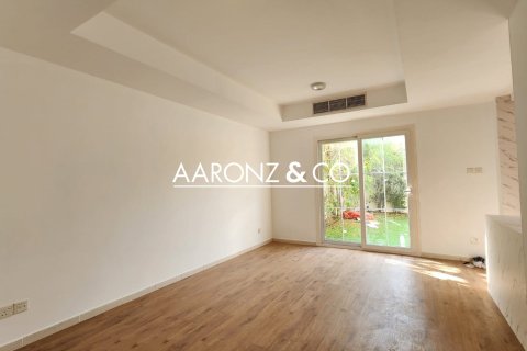 Villa en The Springs, Dubai, 2 dormitorios, 162 m², № 101180 - foto 11