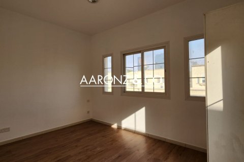 Villa en The Springs, Dubai, 2 dormitorios, 162 m², № 101180 - foto 10