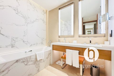 Apartment in Downtown Dubai (Downtown Burj Dubai), Dubai 2 bedrooms, 110 sq.m. № 101184 - photo 20