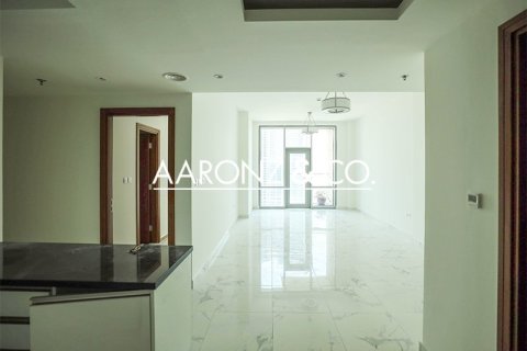 Apartment in Business Bay, Dubai 2 bedrooms, 128 sq.m. № 101179 - photo 7