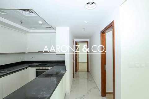 Apartment in Business Bay, Dubai 2 bedrooms, 128 sq.m. № 101179 - photo 11