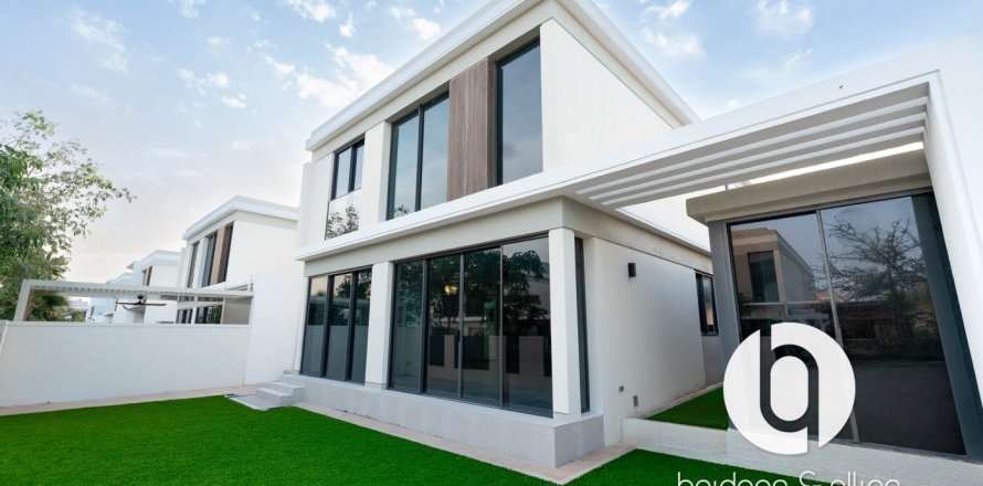 Villa en Tilal Al Ghaf, Dubai, 4 dormitorios, 377 m², № 101181