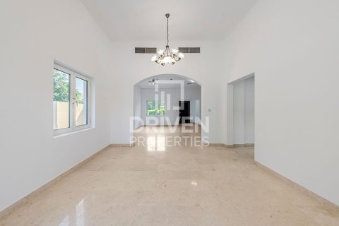 Villa en Hacienda, The Villa, Dubai, 5 dormitorios, 555.65 m², № 126582 - foto 3