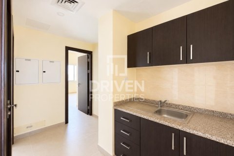 Villa en Dubai Land, Dubai, 4 dormitorios, 414.44 m², № 126583 - foto 5