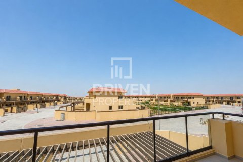 Villa en Dubai Land, Dubai, 4 dormitorios, 414.44 m², № 126583 - foto 10