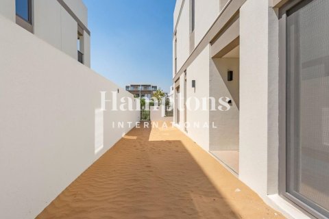 Townhouse in Tilal Al Ghaf, Dubai 3 bedrooms, 141.77926830 sq.m. № 70030 - photo 19