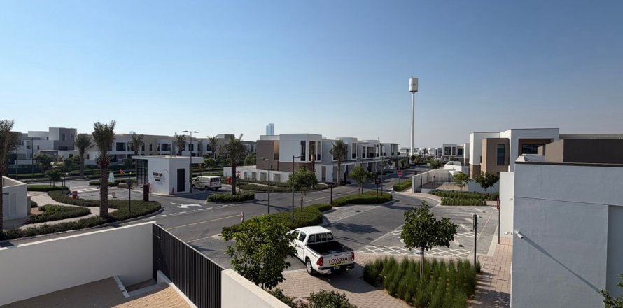 Villa à Dubai, 4 chambres, 351.6 m², № 112571