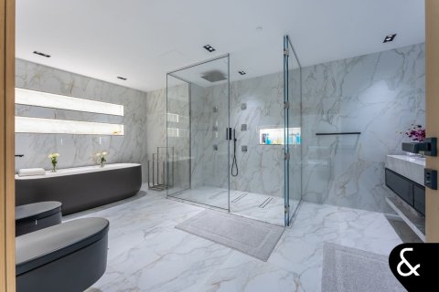 Apartment in Palm Jumeirah, Dubai 4 bedrooms, 684 sq.m. № 74770 - photo 21