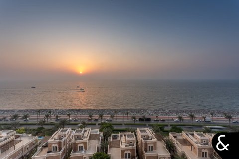 Apartment in Palm Jumeirah, Dubai 4 bedrooms, 684 sq.m. № 74770 - photo 29