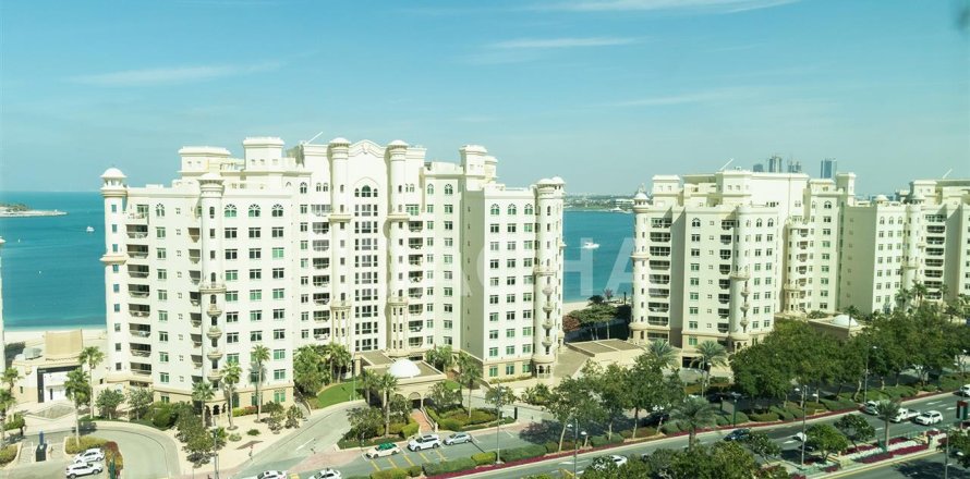 Пентхаус в Пальме Джумейре, Дубай, 4 спальни, 456.8м², № 6981