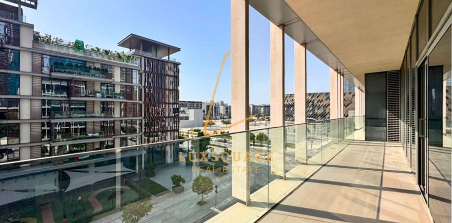 Apartment in Al Wasl, Dubai 3 bedrooms, 203 sq.m. № 119117