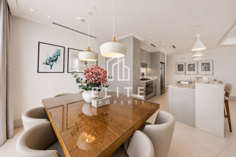 Apartment in Vida Residence Downtown, Downtown Dubai (Downtown Burj Dubai), Dubai 3 bedrooms, 187 sq.m. № 139059 - photo 8