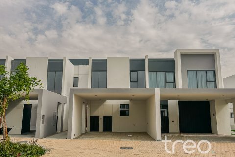Adosado en Villanova, Dubai Land, Dubai, 3 dormitorios, 180.79 m², № 134511