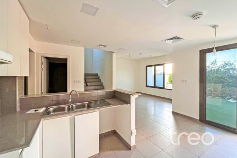 Adosado en Noor Townhouses, Town Square, Dubai, 3 dormitorios, 196.77 m², № 134510 - foto 6