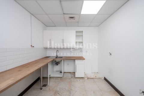 Снять в аренду офис в Sheikh Zayed Road, Дубай: 430.97701700м², № 13697 - фото 4