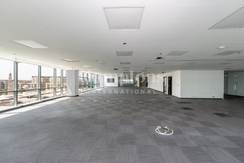 Снять в аренду офис в Sheikh Zayed Road, Дубай: 430.97701700м², № 13697 - фото 18