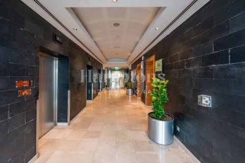 Снять в аренду офис в Sheikh Zayed Road, Дубай: 430.97701700м², № 13697 - фото 26