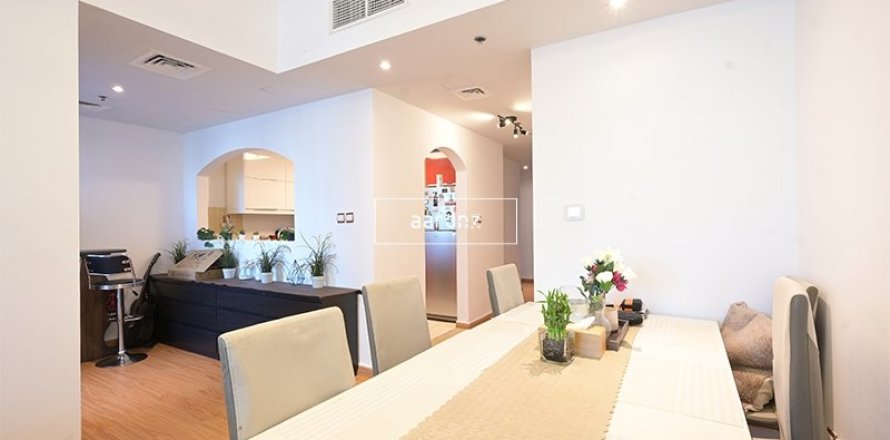 Apartamento en Jumeirah Lake Towers, Dubai, 2 dormitorios, 130.5 m², № 13708