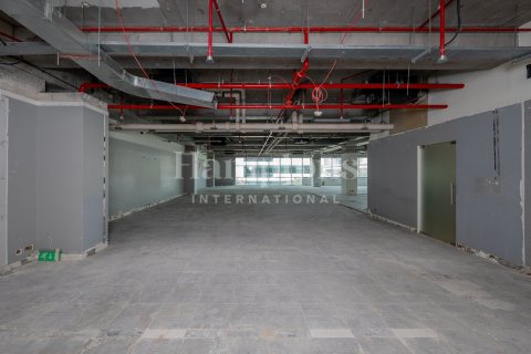 Снять в аренду офис в Sheikh Zayed Road, Дубай: 438.92301059м², № 13698 - фото 3