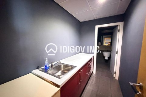 Снять в аренду офис в Бизнес-Бэе, Дубай: 70м², № 95216 - фото 2