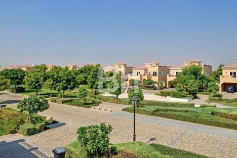 Снять в аренду виллу в The Villa, Дубай: 5 спален, 561м², № 21999 - фото 11