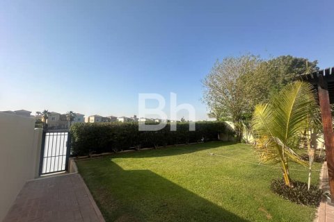 Villa à Arabian Ranches, Dubai, 4 chambres, 394 m², № 21997 - photo 4