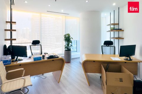 Снять в аренду офис в Бизнес-Бэе, Дубай: 107.6м², № 83704 - фото 7