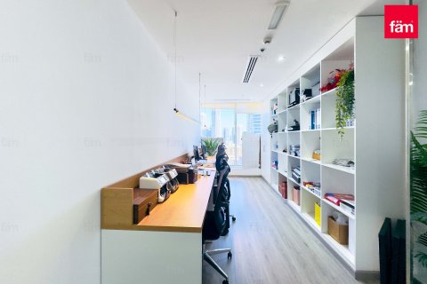 Снять в аренду офис в Бизнес-Бэе, Дубай: 107.6м², № 83704 - фото 8