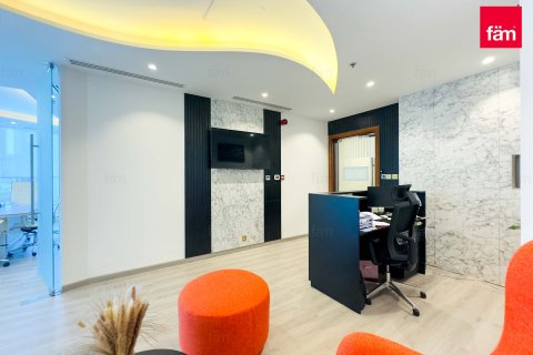 Снять в аренду офис в Бизнес-Бэе, Дубай: 107.6м², № 83704 - фото 3