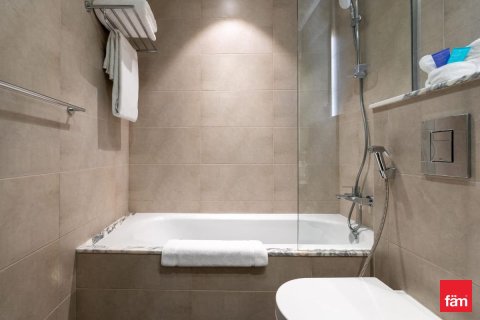 Apartment in Business Bay, Dubai 2 bedrooms, 122.9 sq.m. № 53366 - photo 15