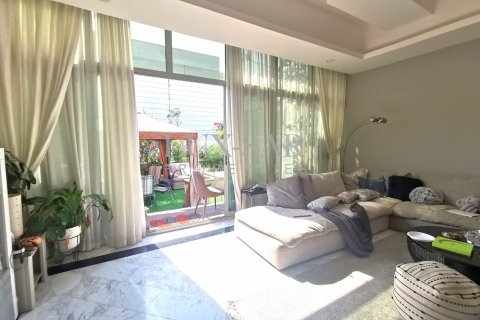Adosado en Al Furjan, Dubai, 3 dormitorios, 177.4 m², № 37570 - foto 6