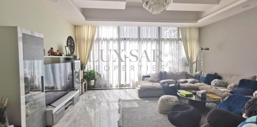 Adosado en Al Furjan, Dubai, 3 dormitorios, 177.4 m², № 37570
