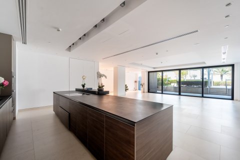 Apartment in Palm Jumeirah, Dubai 3 bedrooms, 896 sq.m. № 120527 - photo 5
