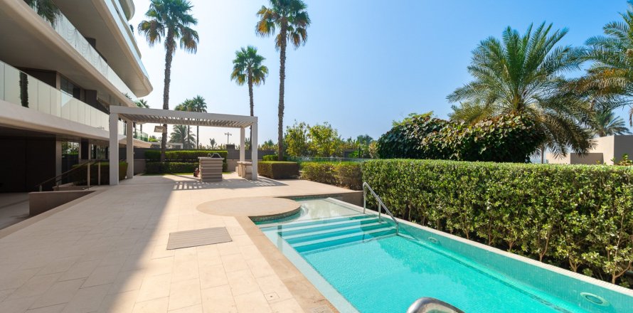 Apartment in Palm Jumeirah, Dubai 3 bedrooms, 896 sq.m. № 120527