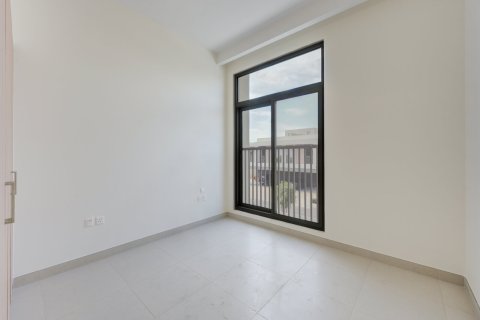 Villa in Dubai South (Dubai World Central), Dubai 4 bedrooms, 324 sq.m. № 120523 - photo 14
