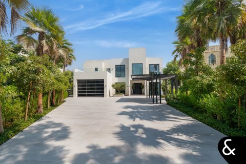 Купить виллу в Jumeirah Islands, Дубай: 5 спален, 567м², № 74490 - фото 1