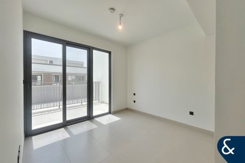 Купить виллу в Tilal Al Ghaf, Дубай: 3 спальни, 203м², № 74496 - фото 11