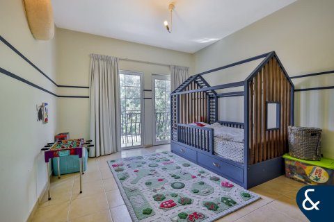 Купить виллу в Dubai Land, Дубай: 4 спальни, 394м², № 74498 - фото 10