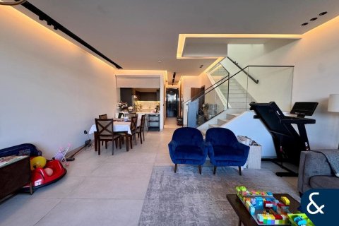 Villa in Al Furjan, Dubai 3 bedrooms, 166 sq.m. № 74489